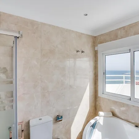 Impresionante Atico, Primera Liinea Playa, Vistas Al Mar, Piscina Comunitaria * Fuengirola