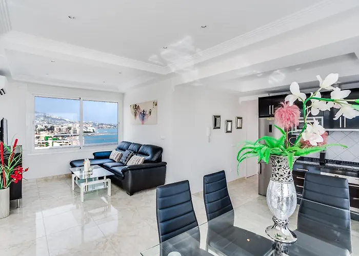 Impresionante Atico, Primera Liinea Playa, Vistas Al Mar, Piscina Comunitaria